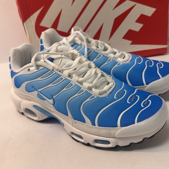 New Nike Air Max Plus Blue and White Sneakers men’s size 8 - Picture 3 of 6